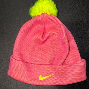 Girls Nike Swoosh Pom Knit Hat 7/16